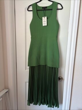 Green Sleeveless dress